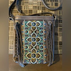 P&G Hand Embroidered Leather Accent Crossbody Bag.
Beautifully made! 🥰